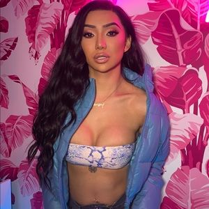 Missguided Crop Oversized Blue Puffer